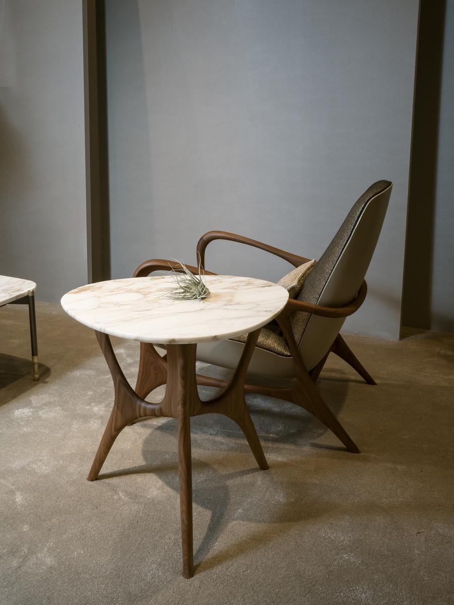 DEDALO Calacatta Oro marble high side table