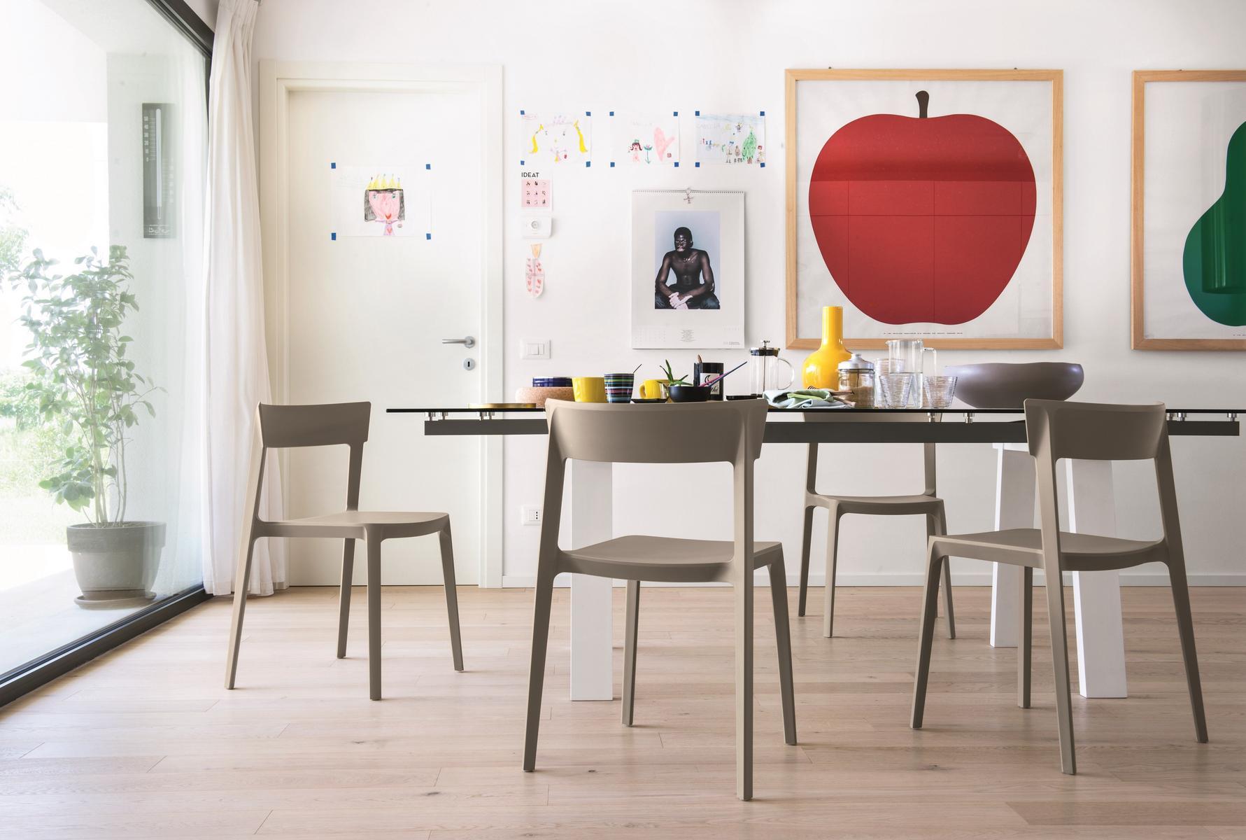 LEVANTE Extending rectangular wood and glass table