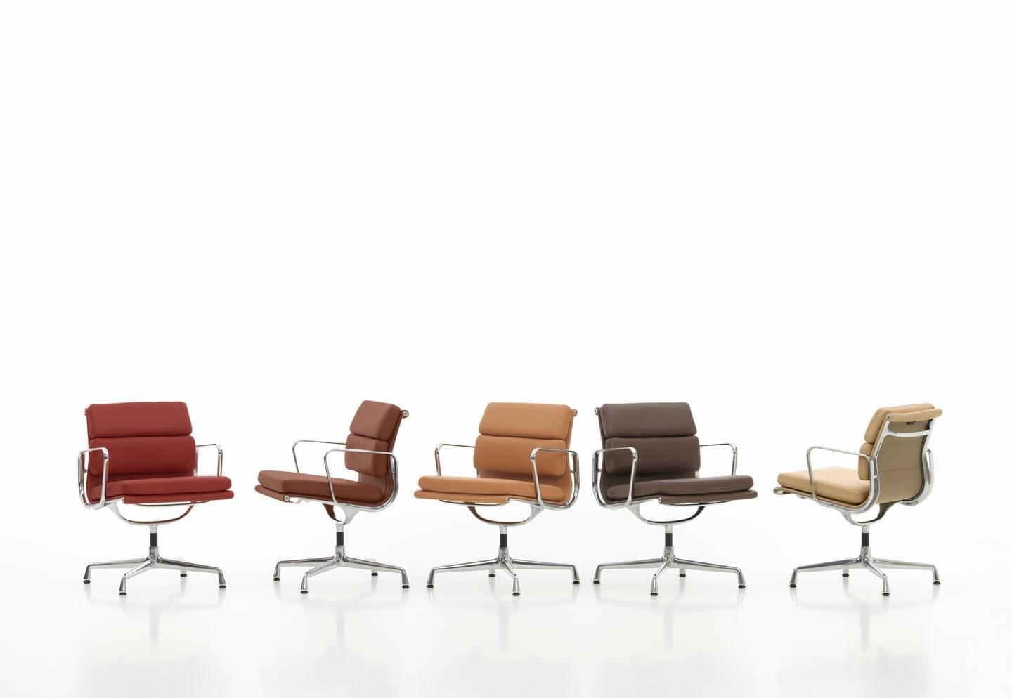 EA 207 Leather chair with 4-spoke base with armrests