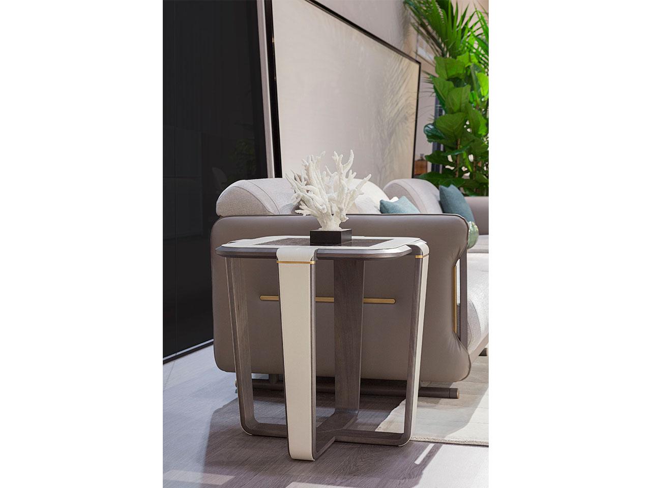 VINE Square solid wood and leather coffee table