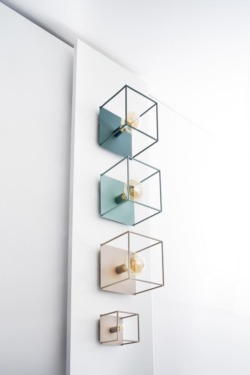 BOX Iron wall light