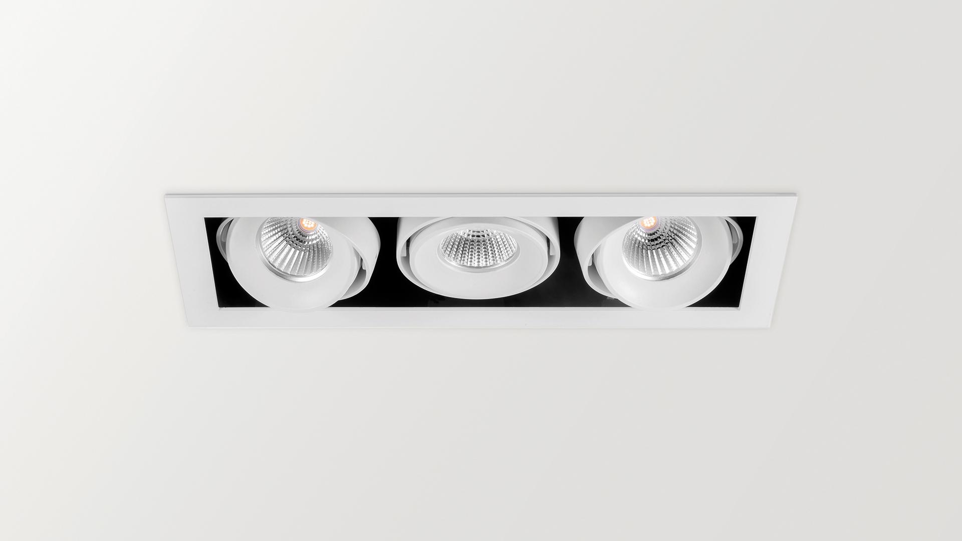 ORBITAL MINI 3 LED adjustable aluminium spotlight
