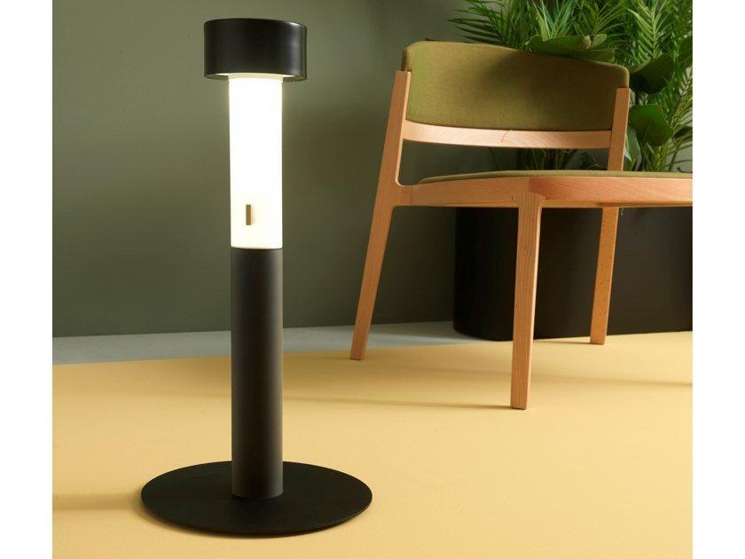 ZEROVENTIQUATTRO Aluminium floor lamp