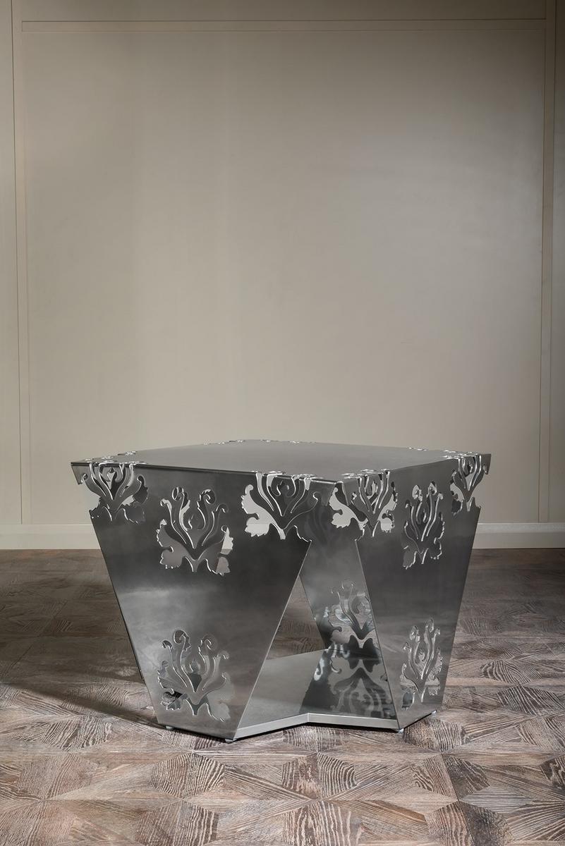 MACRAMÉ Square iron high side table