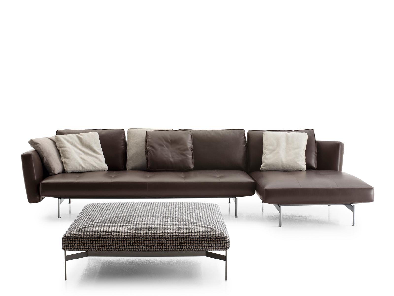 SAKÉ Leather sofa with chaise longue