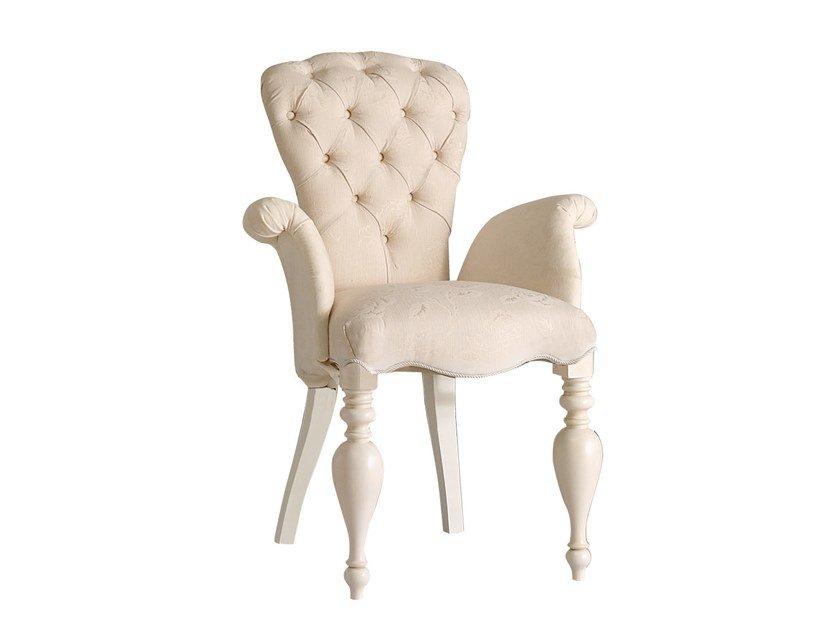 EMMA/CP Tufted chair with armrests