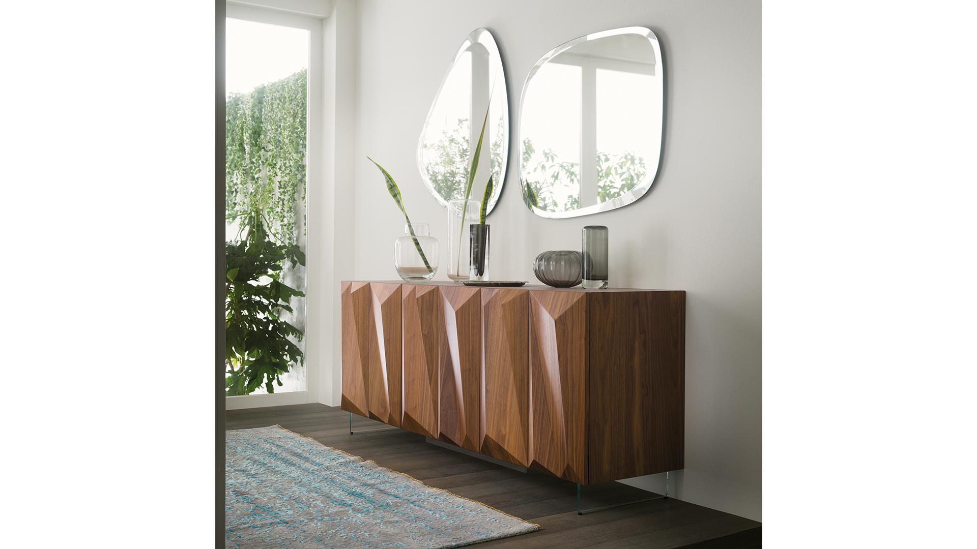 QUARTZ Wooden sideboard with integrated lighting
