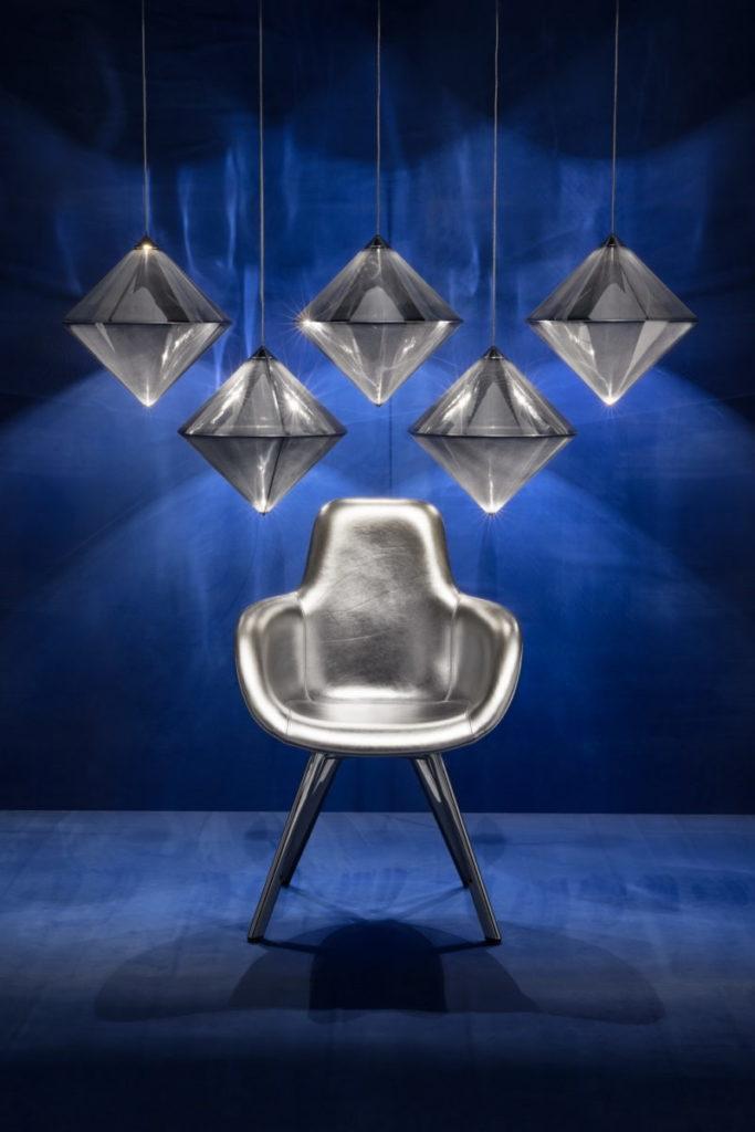 TOP Metal pendant lamp with dimmer in a contemporary style