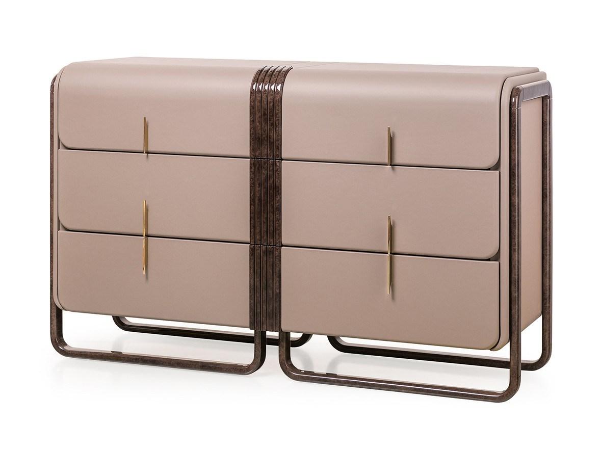 ECLIPSE Leather chest of drawers