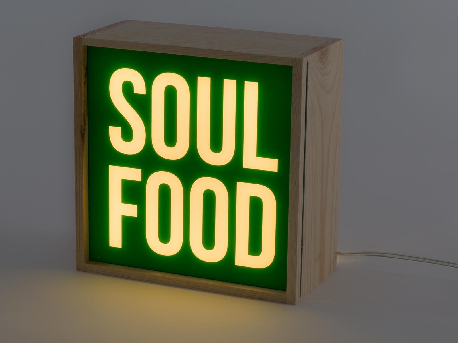 SOUL FOOD LED wooden table lamp