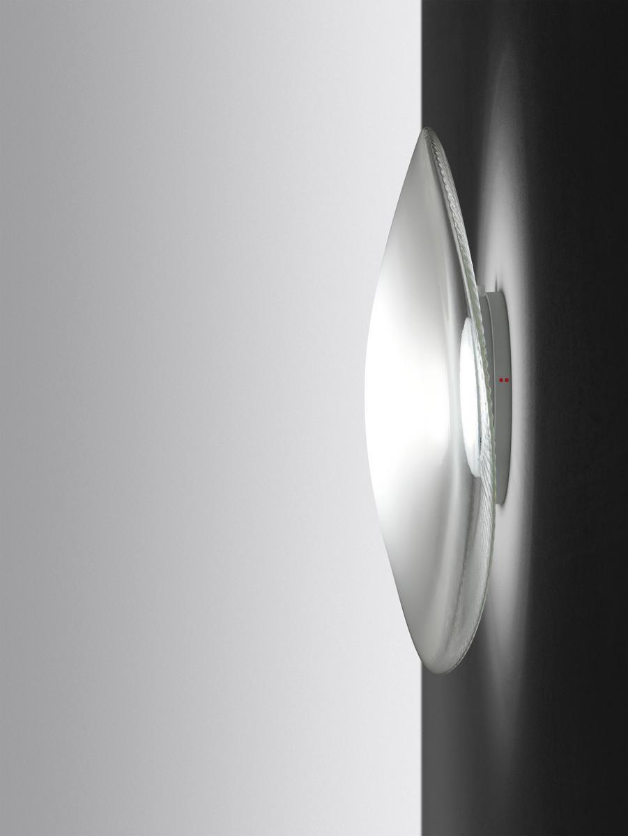 LOOP LED blown glass wall light