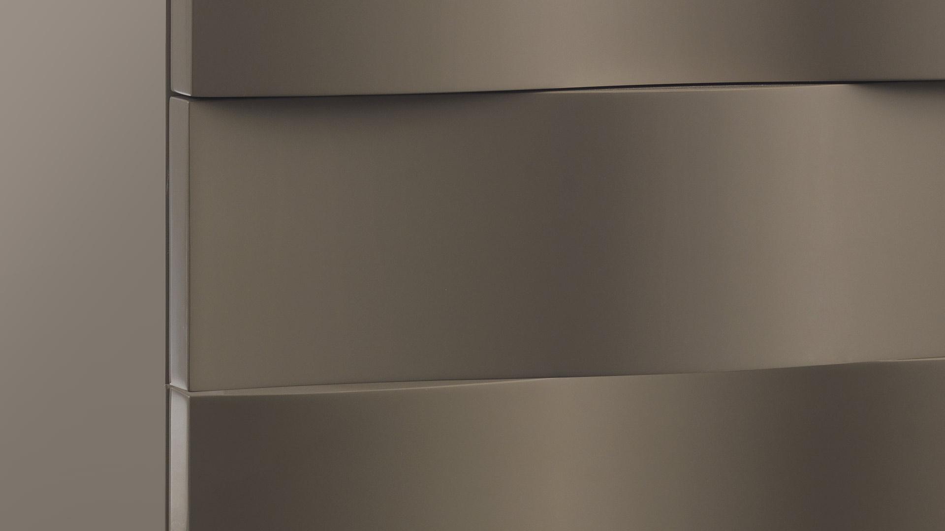 ONDA Wooden chest of drawers