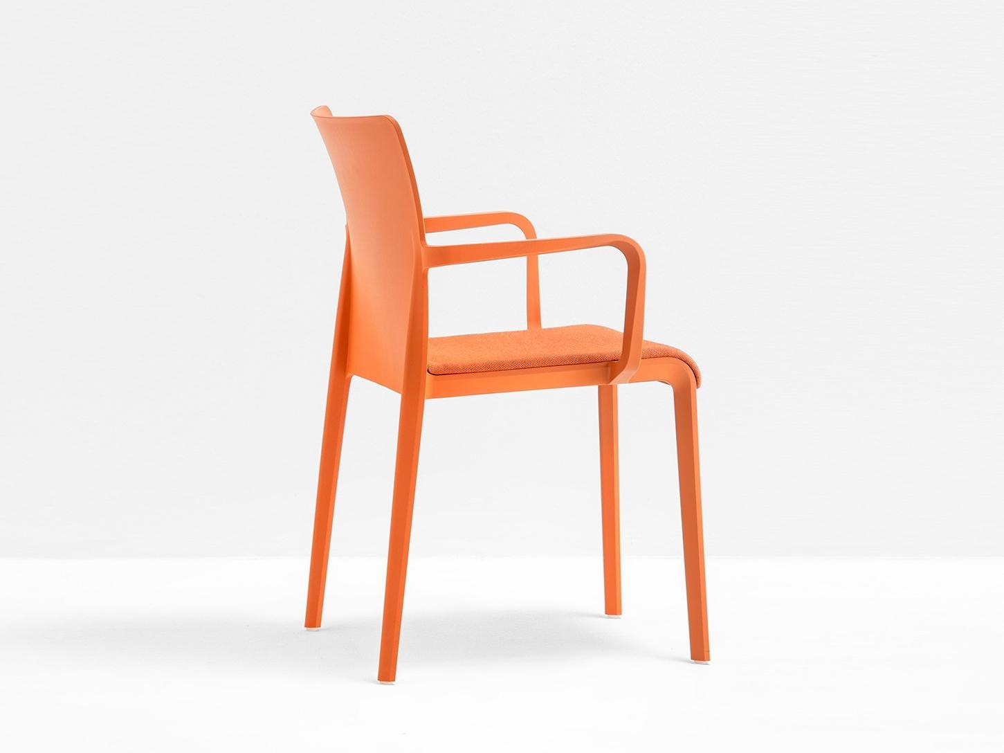 VOLT 674 Stackable plastic chair with armrests