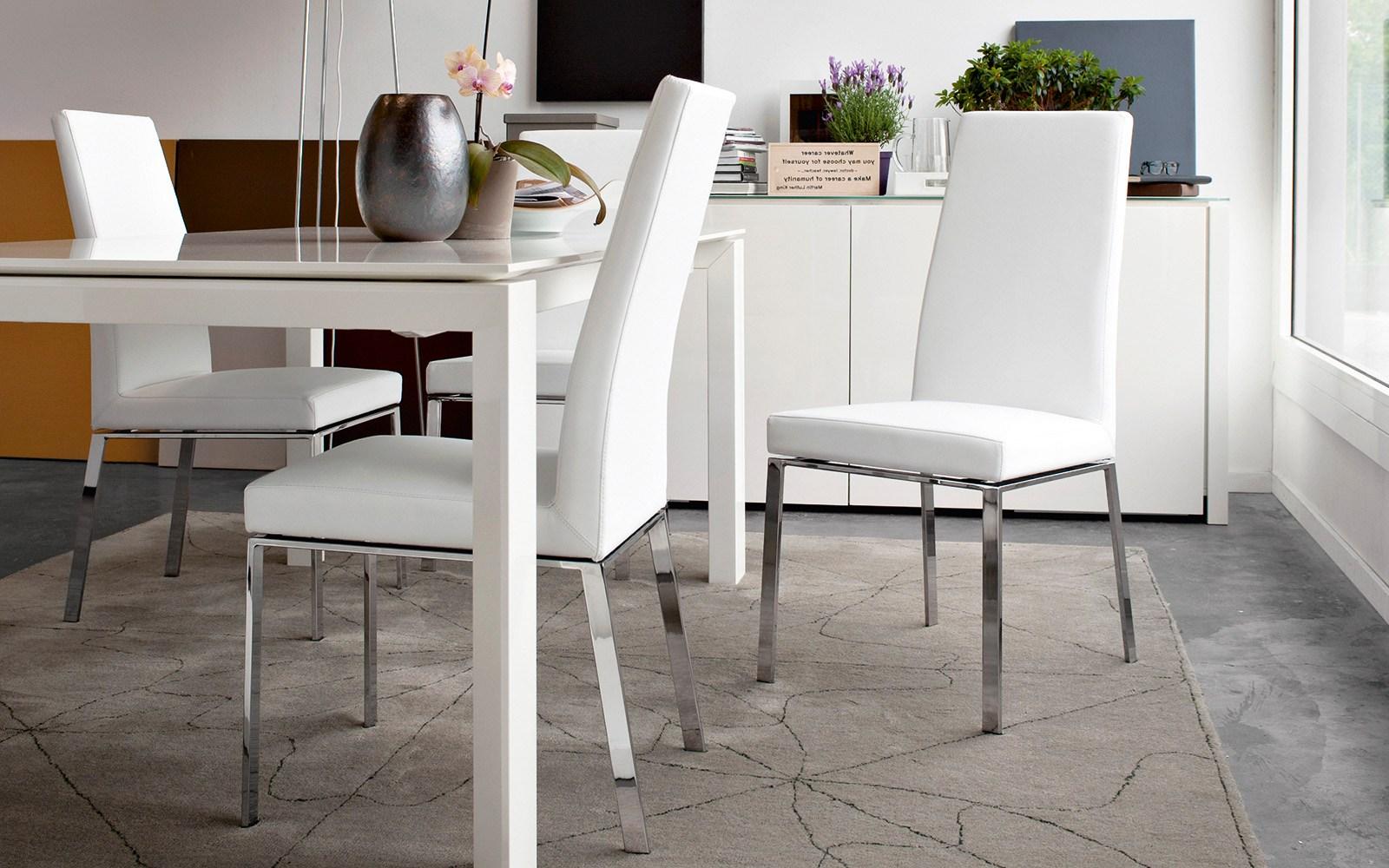 BESS Upholstered leather chair