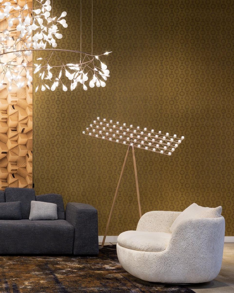 SPACE-FRAME LED adjustable oak floor lamp