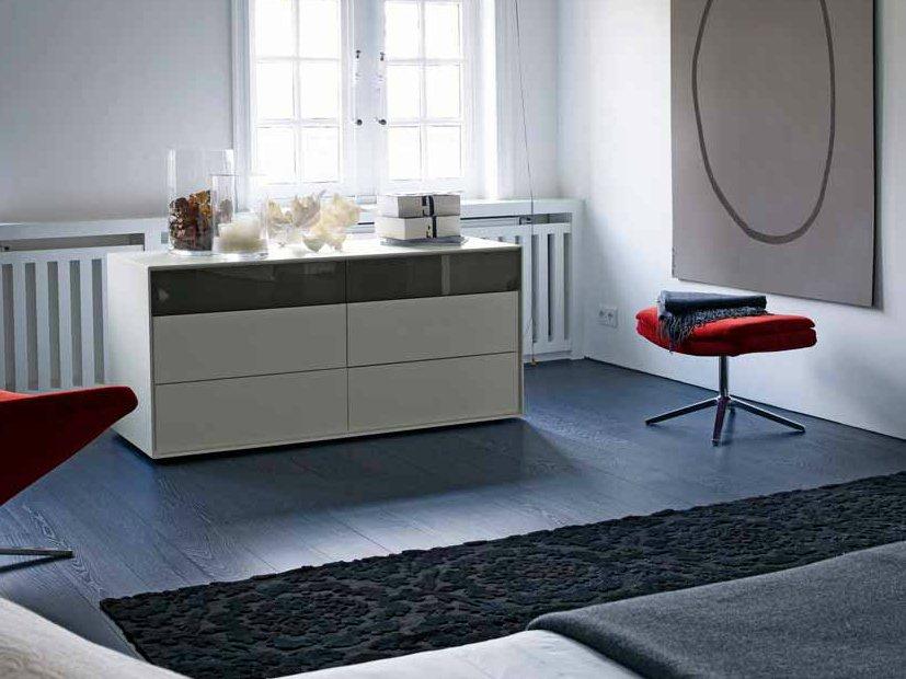 DADO Wooden chest of drawers
