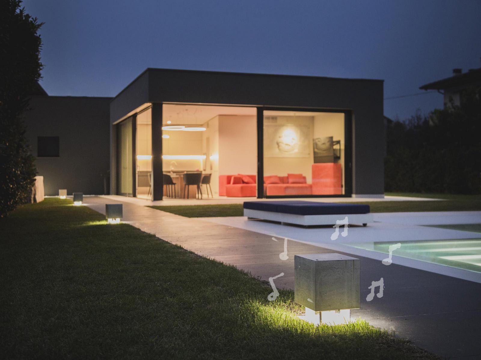 CEMENTO LED cement bollard light with speaker