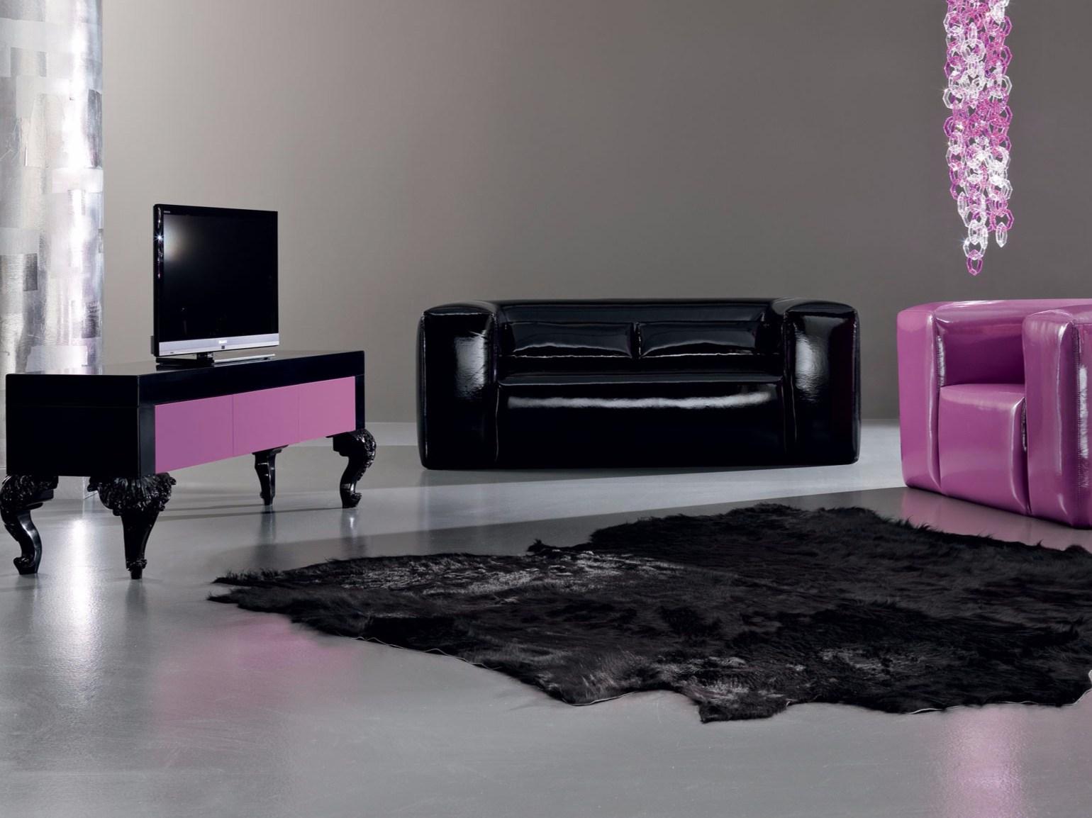 MINIMAL BAROQUE Leather armchair with armrests