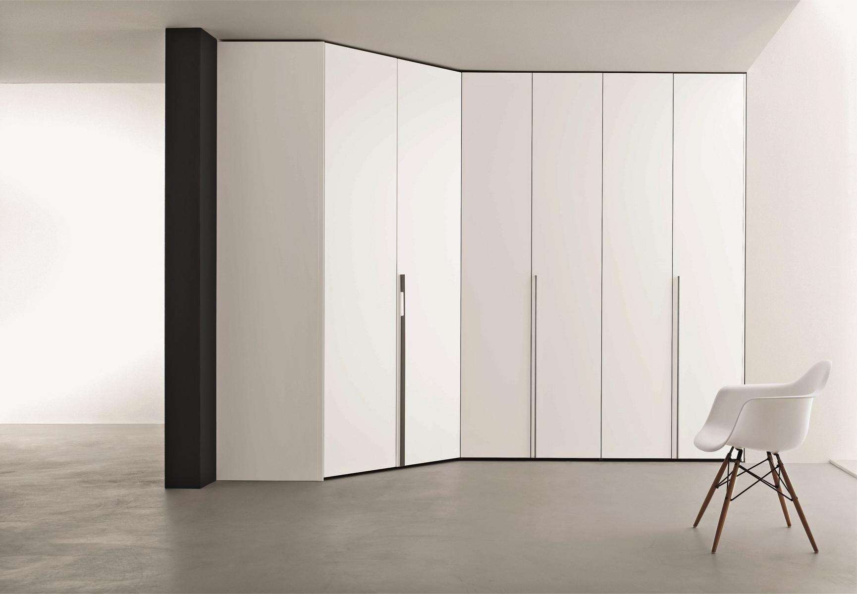 FURNISHED SPACES Sectional wardrobe