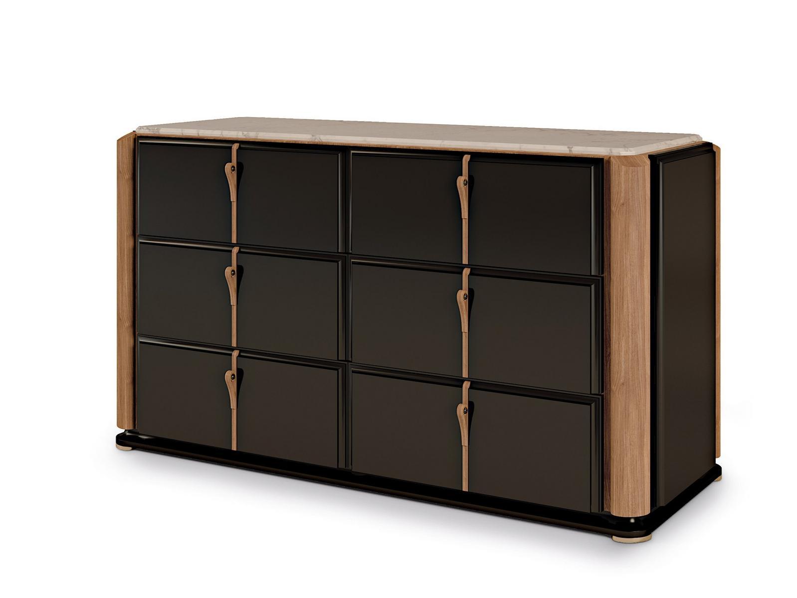 LEXINGTON AVENUE Walnut chest of drawers