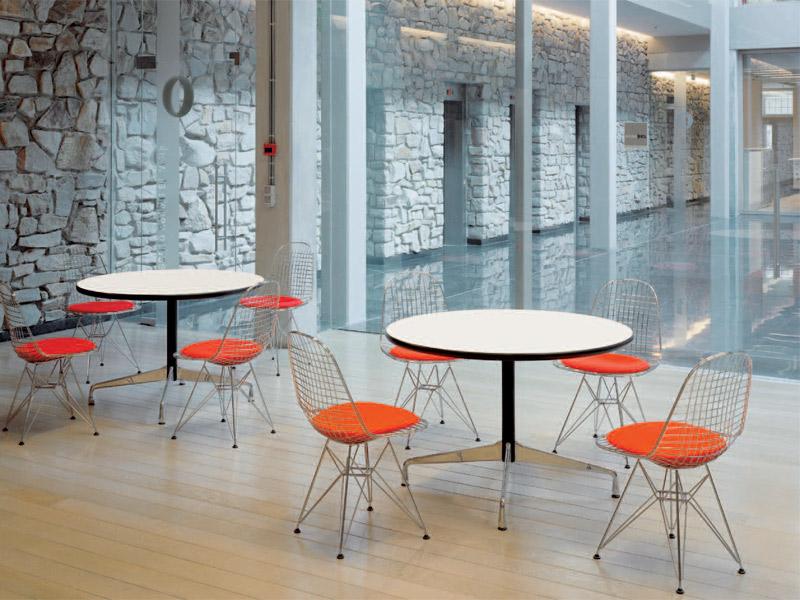CONTRACT ROUND Round melamine table with 4-star base