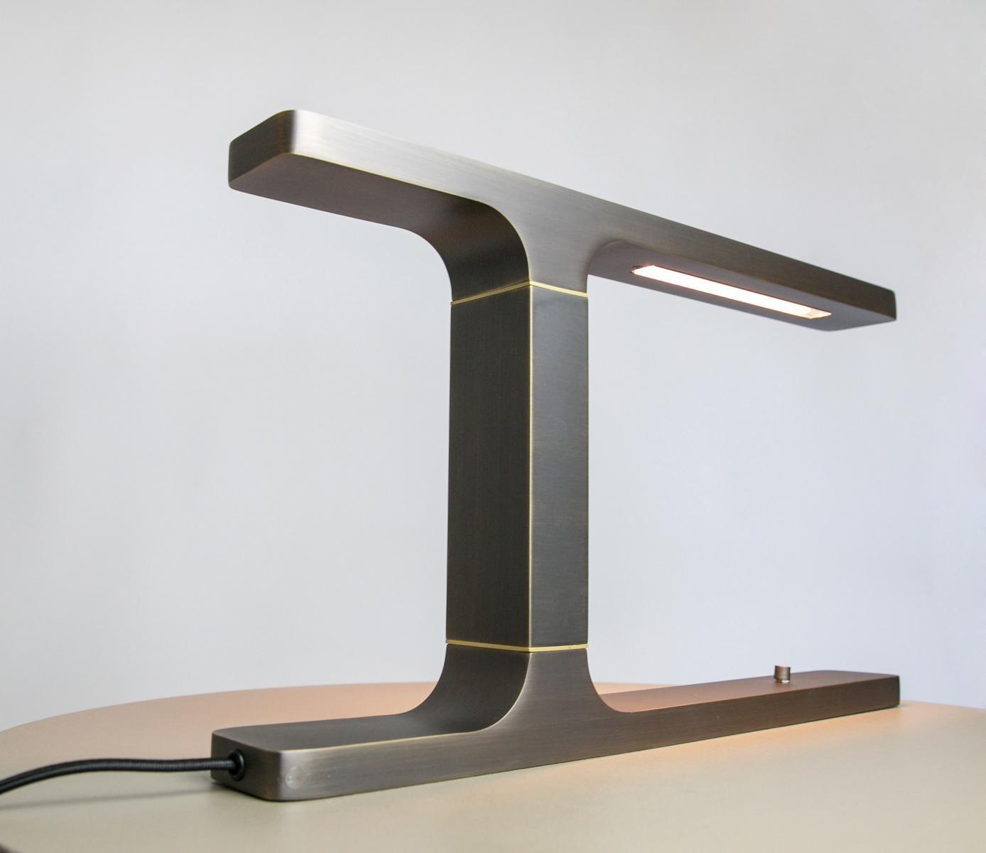 BEAM LED bronze desk lamp