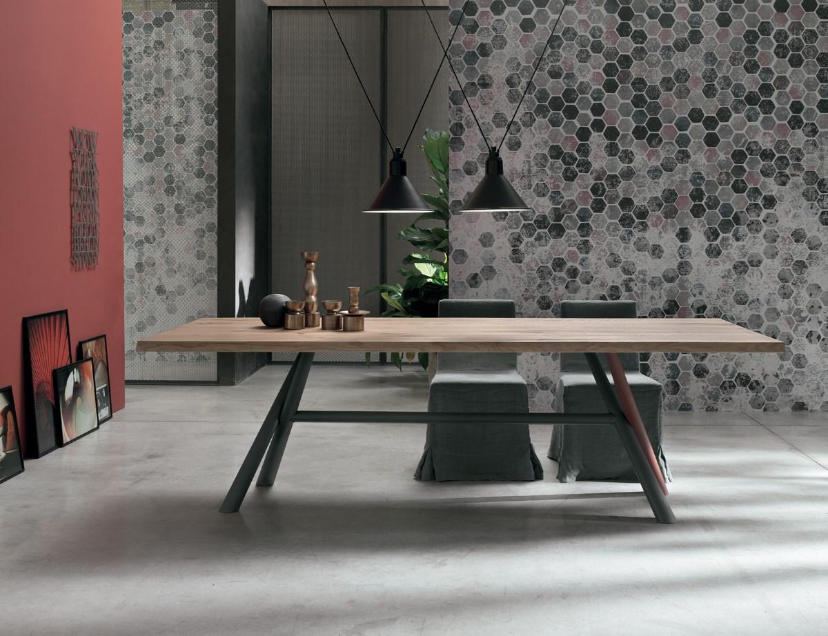 TUDOR Extending table