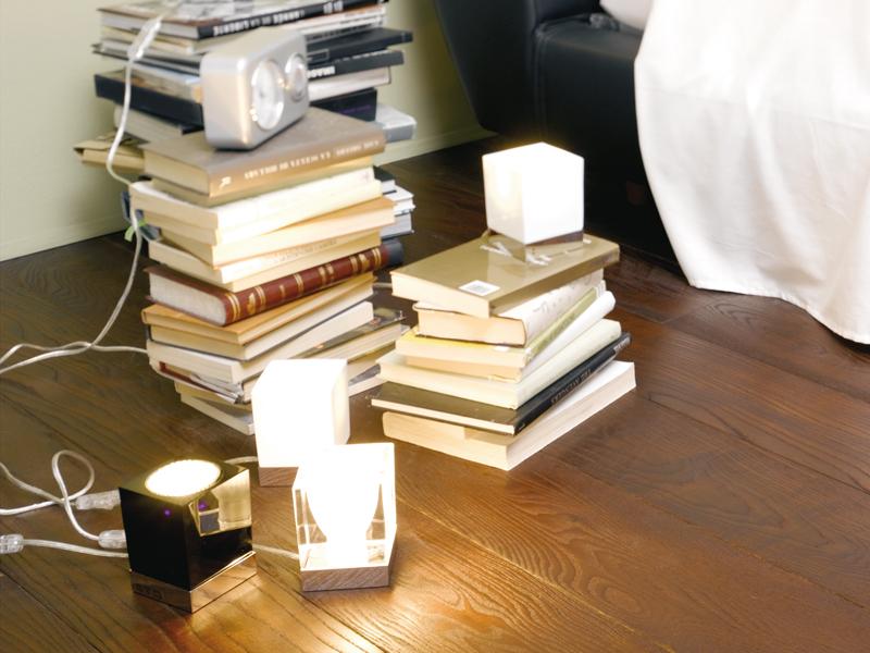 CUBETTO Glass table lamp