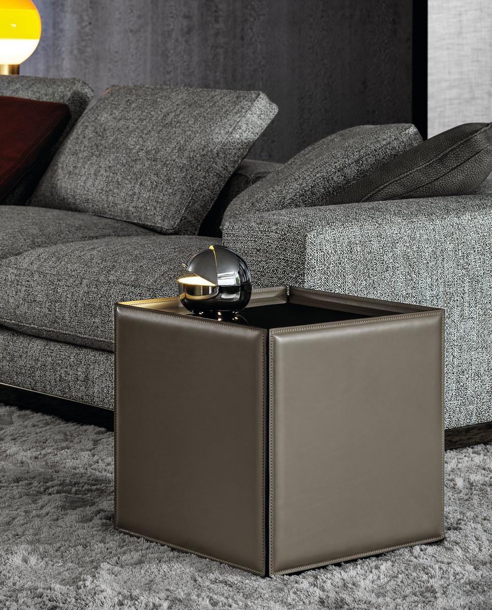 SIDE Coffee table