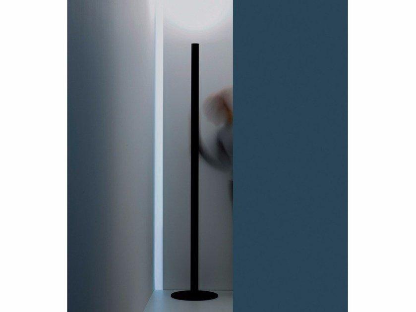 MISTER LED metal floor lamp