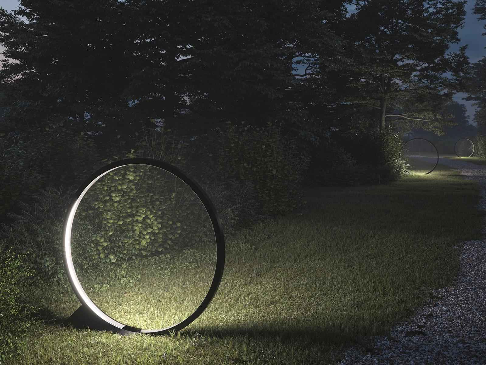 O' LED aluminium floor lamp