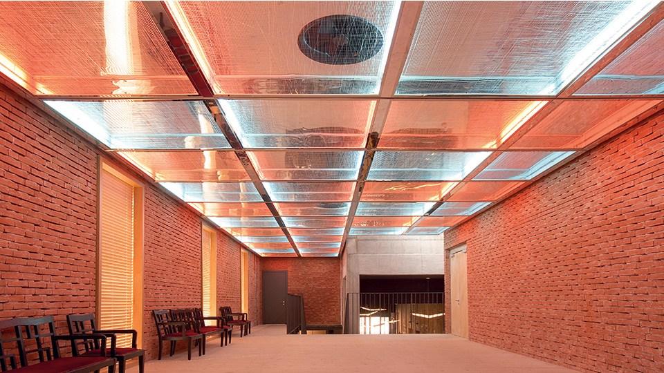 ALTROVE LED direct-indirect light pendant lamp