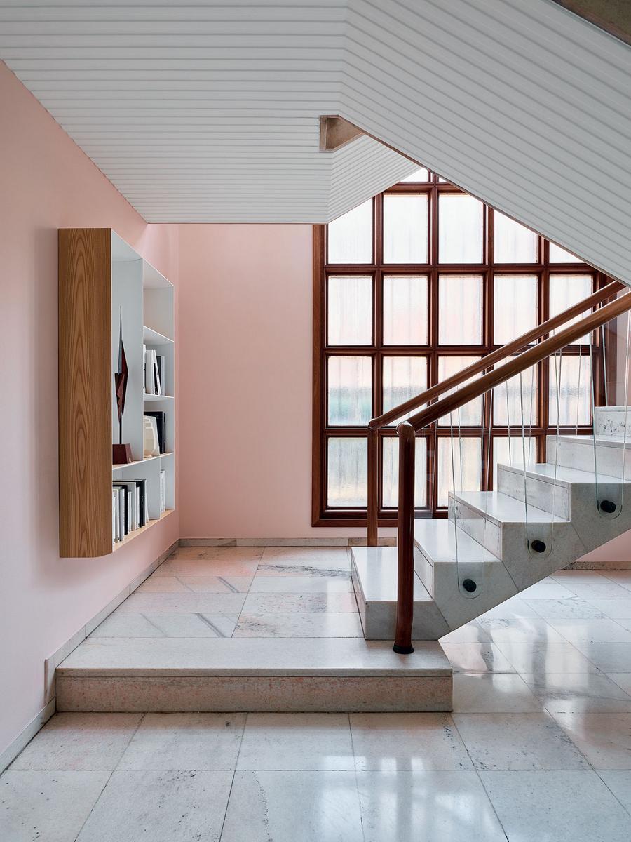 D.357.2 Floating multi-layer wood bookcase D.357.2 Floating multi-layer wood bookcase