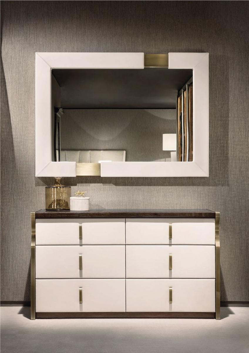 TRILOGY Wooden chest of drawers