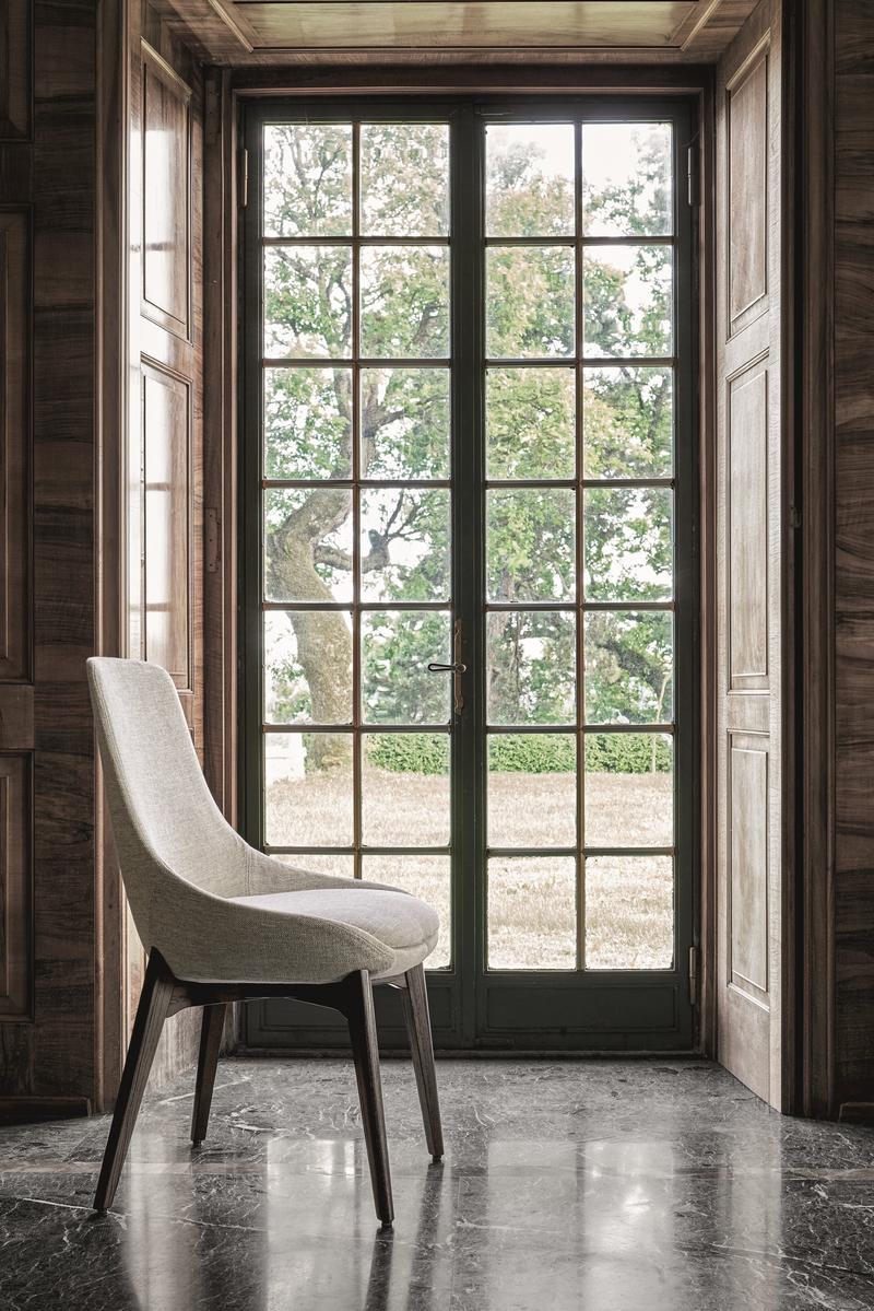LINEAR Upholstered fabric chair