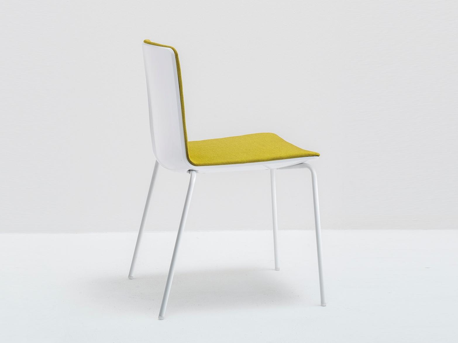 NOA 725 Upholstered stackable chair