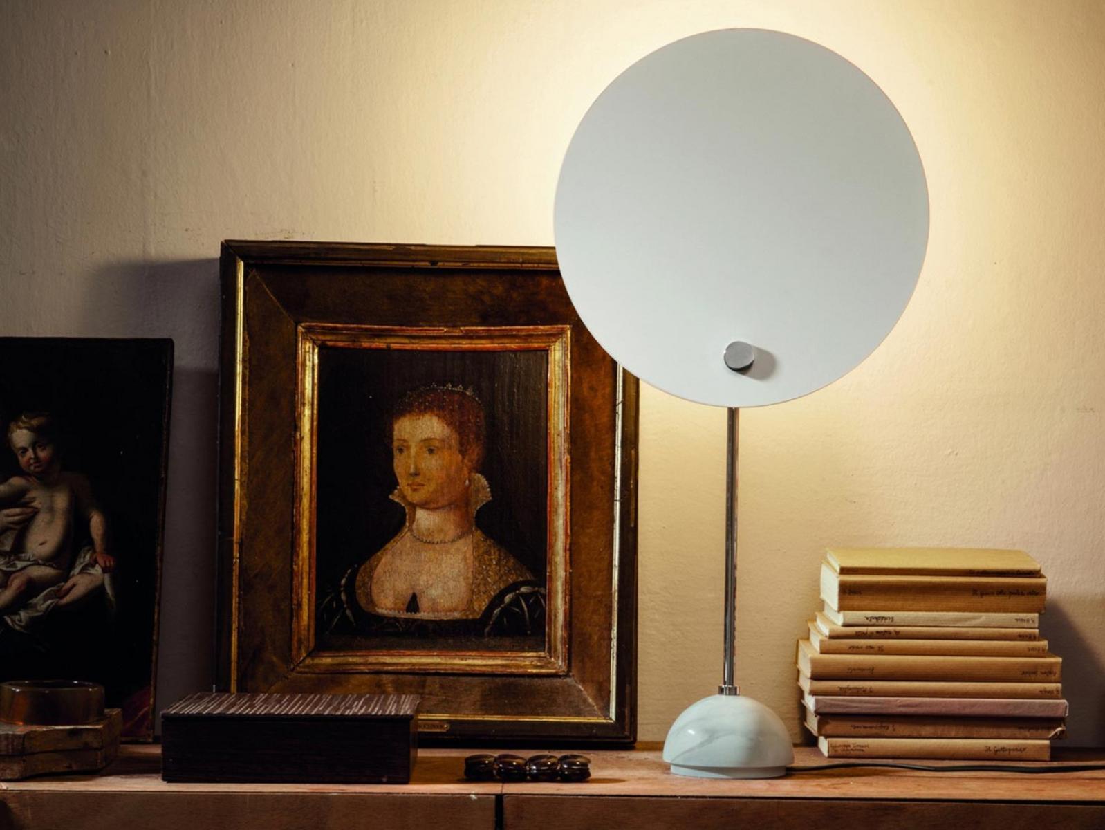 KUTA Indirect light aluminium table lamp