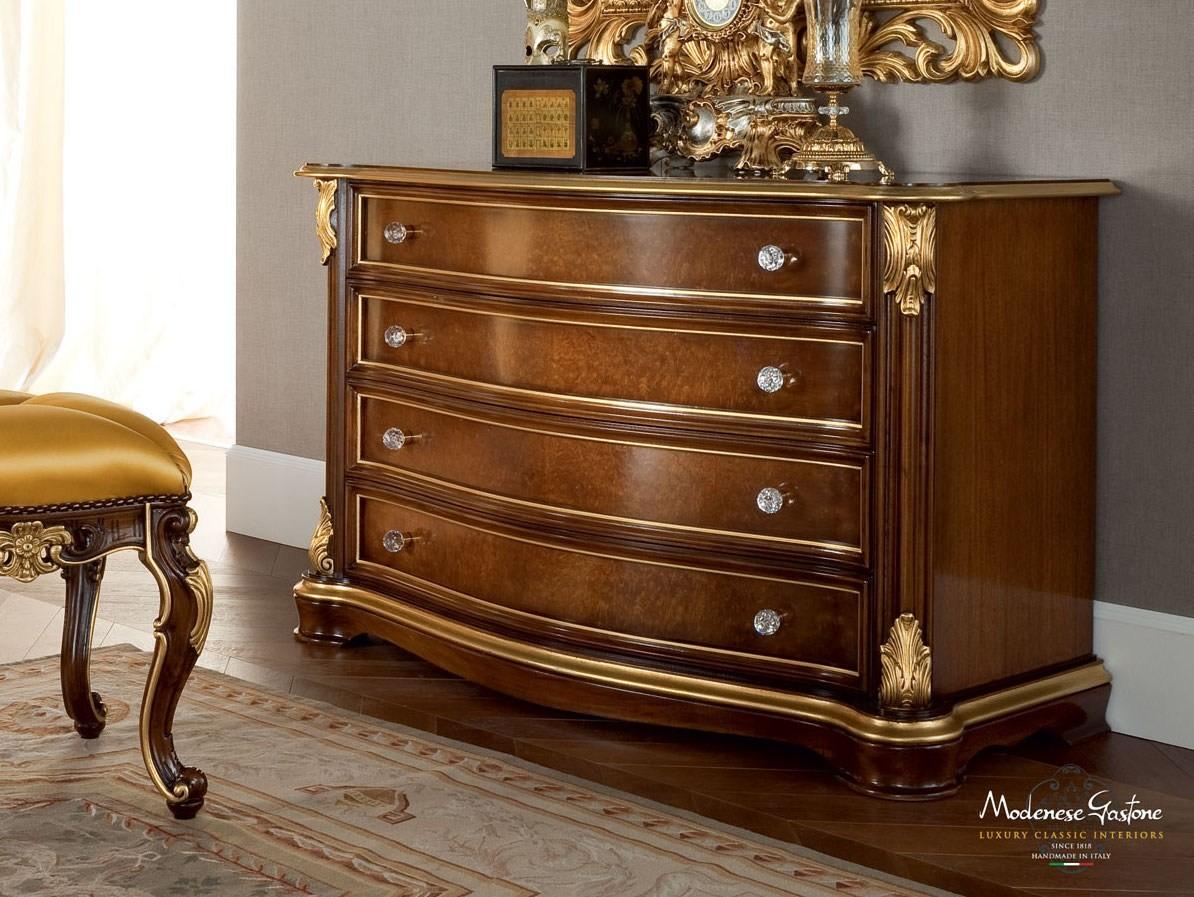 13205 Wooden chest of drawers