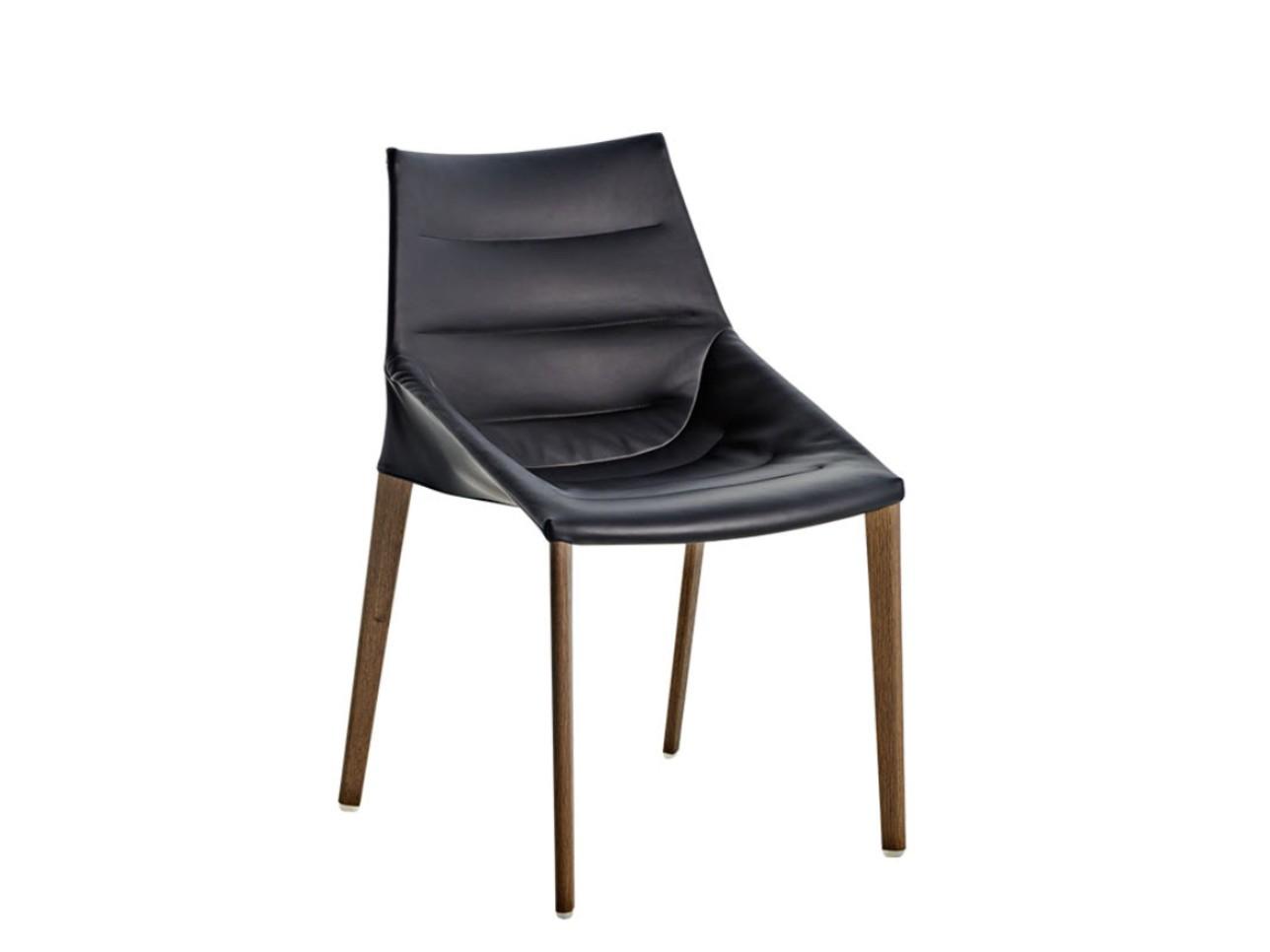 OUTLINE Ergonomic upholstered leather chair