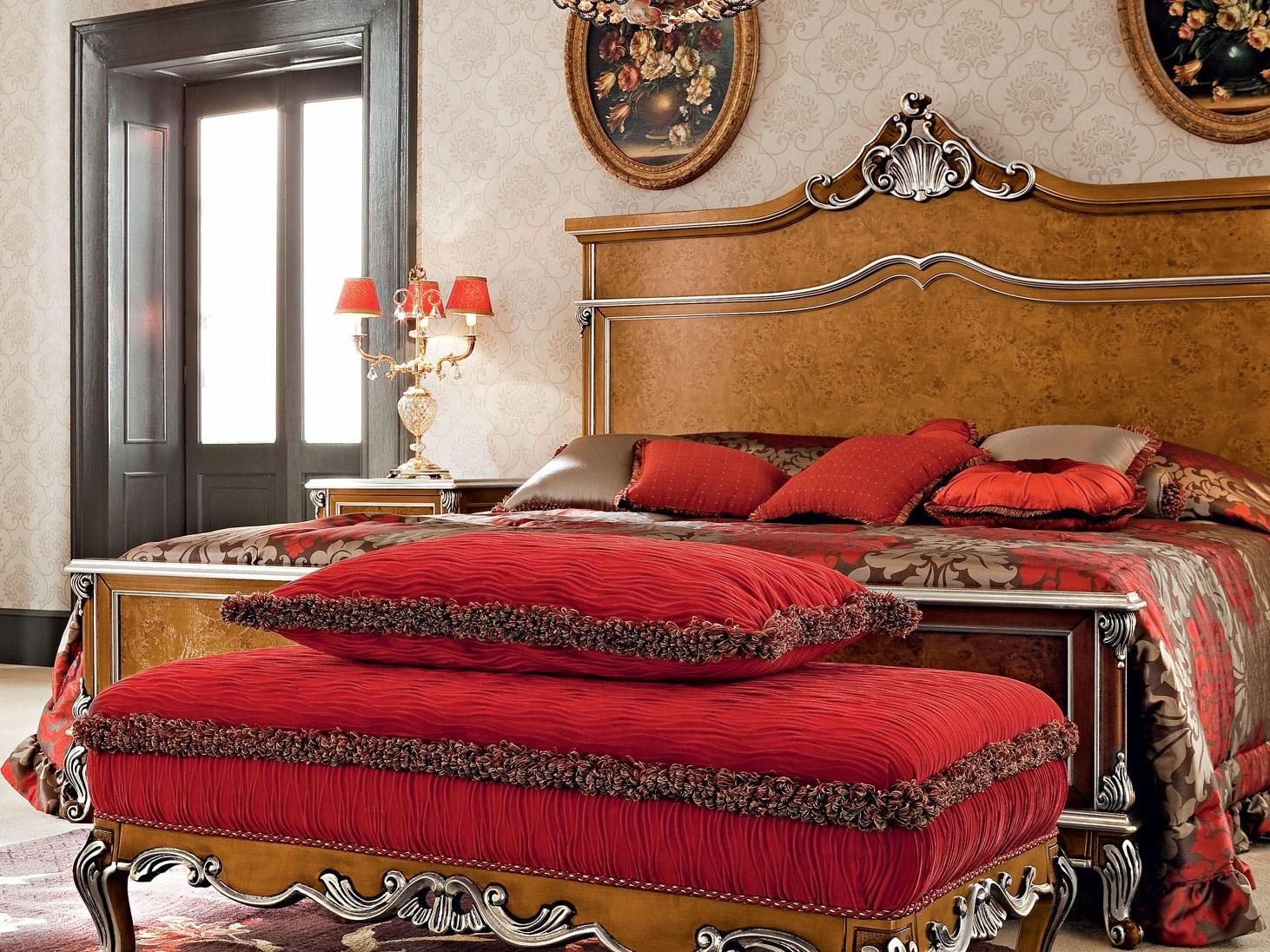 12202 Solid wood double bed