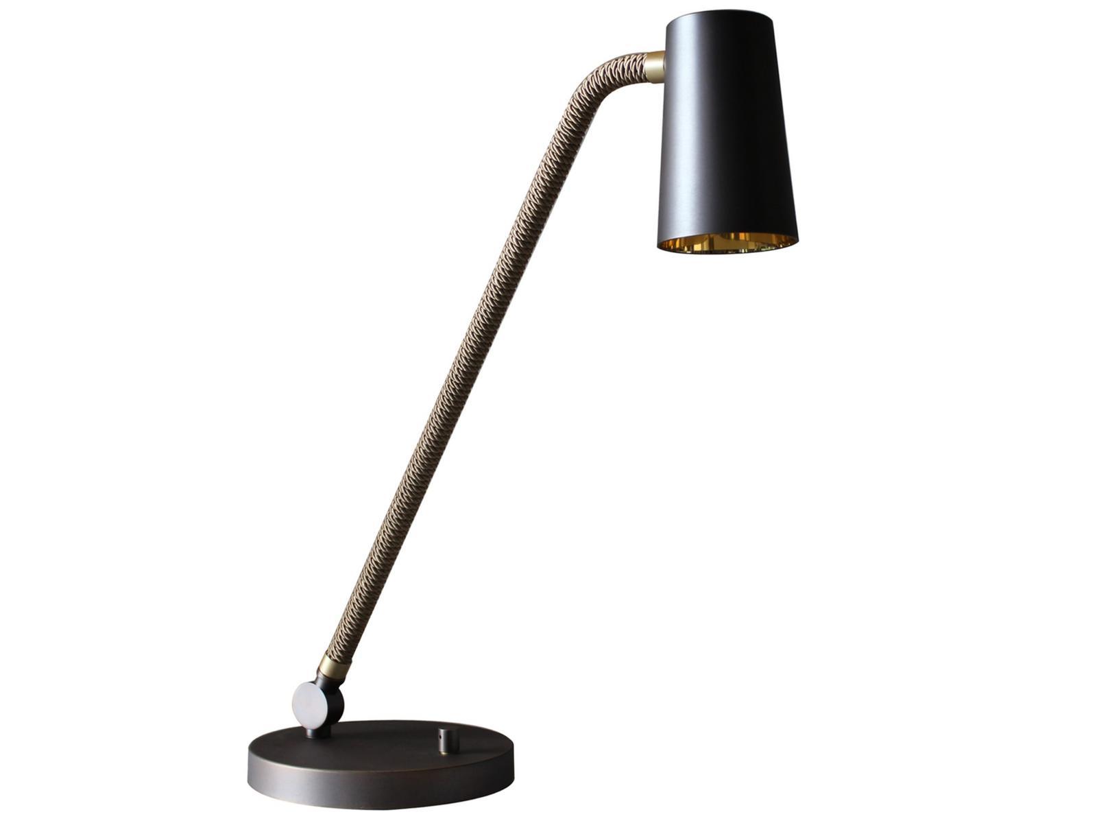 UP LED metal desk lamp