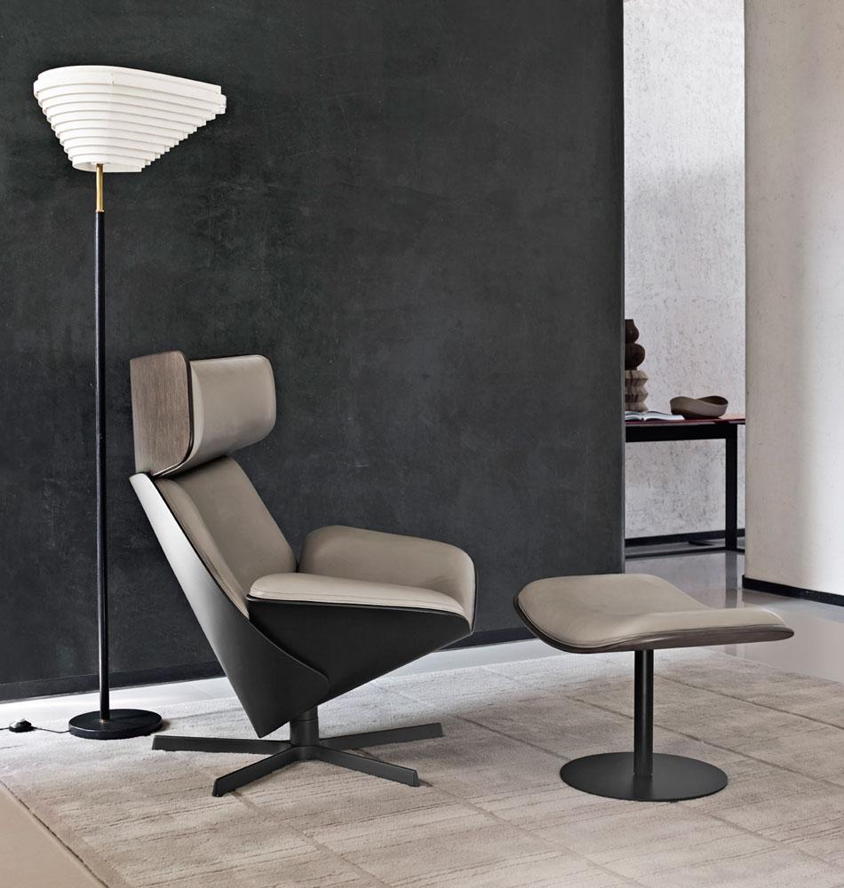ALMORA Swivel armchair with 5-spoke base with headrest