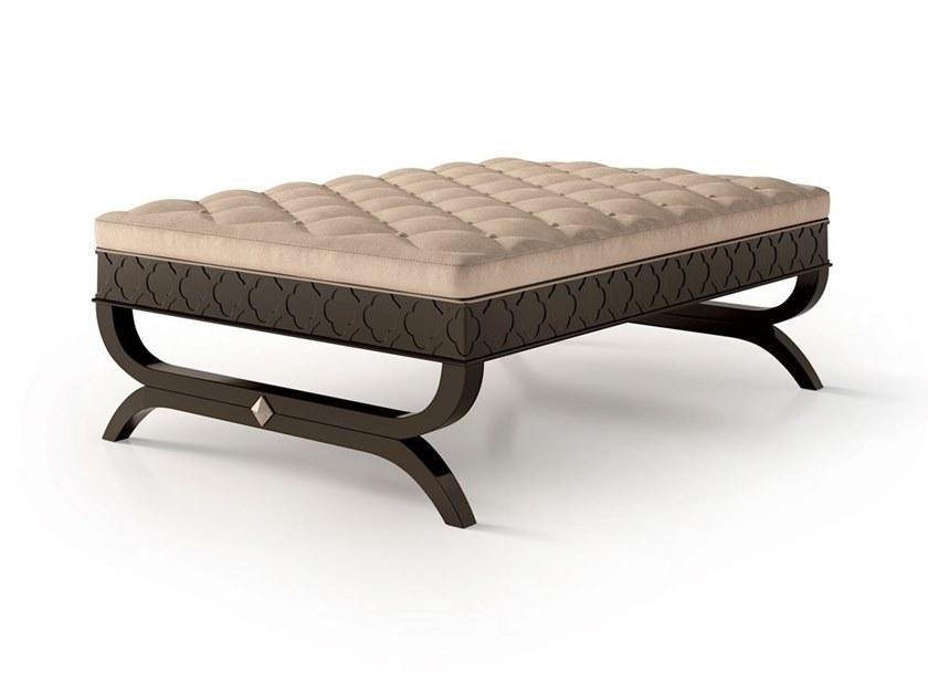 6340 Tufted upholstered fabric bench and wooden base