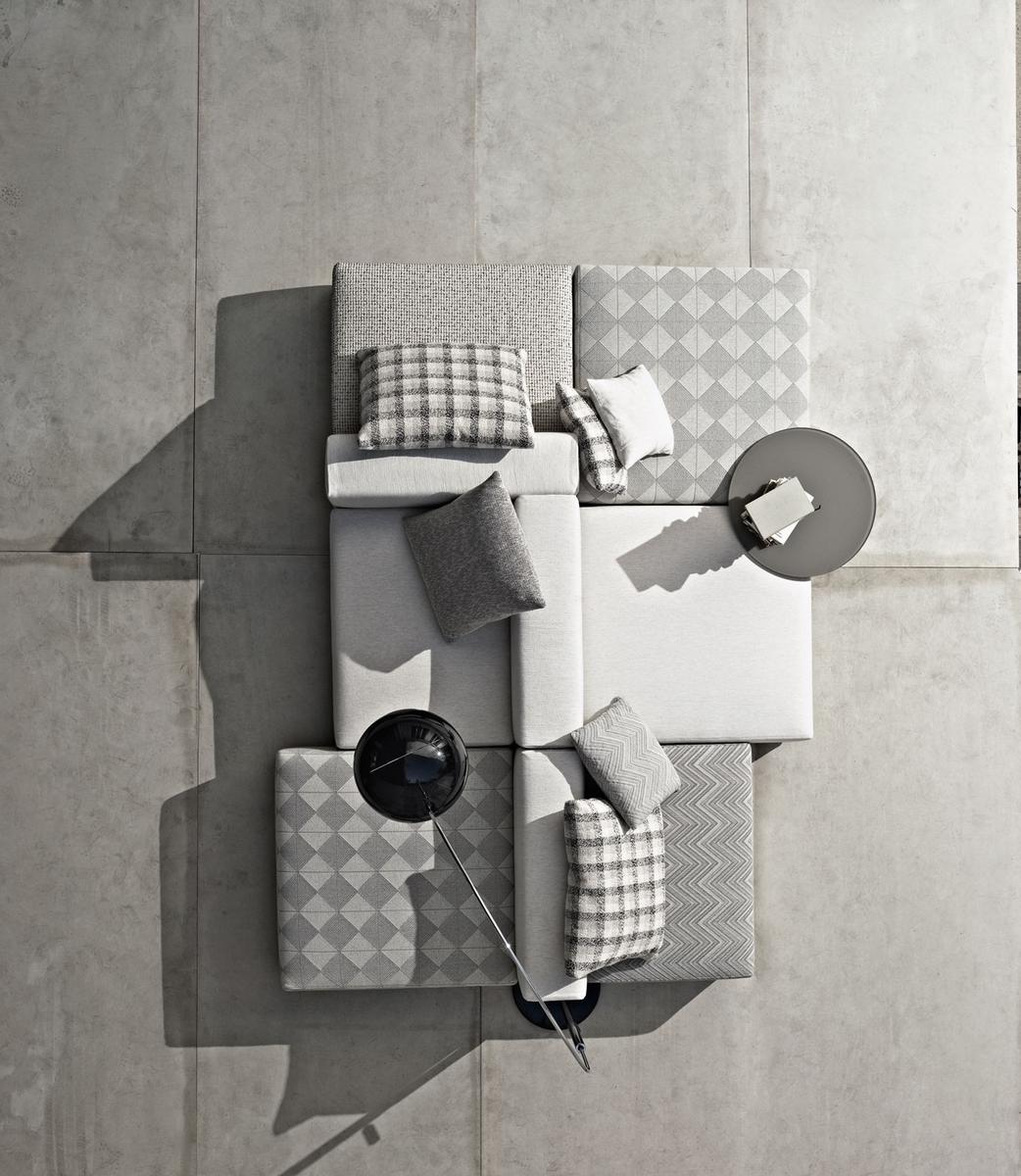 FREESTYLE Sectional modular fabric sofa