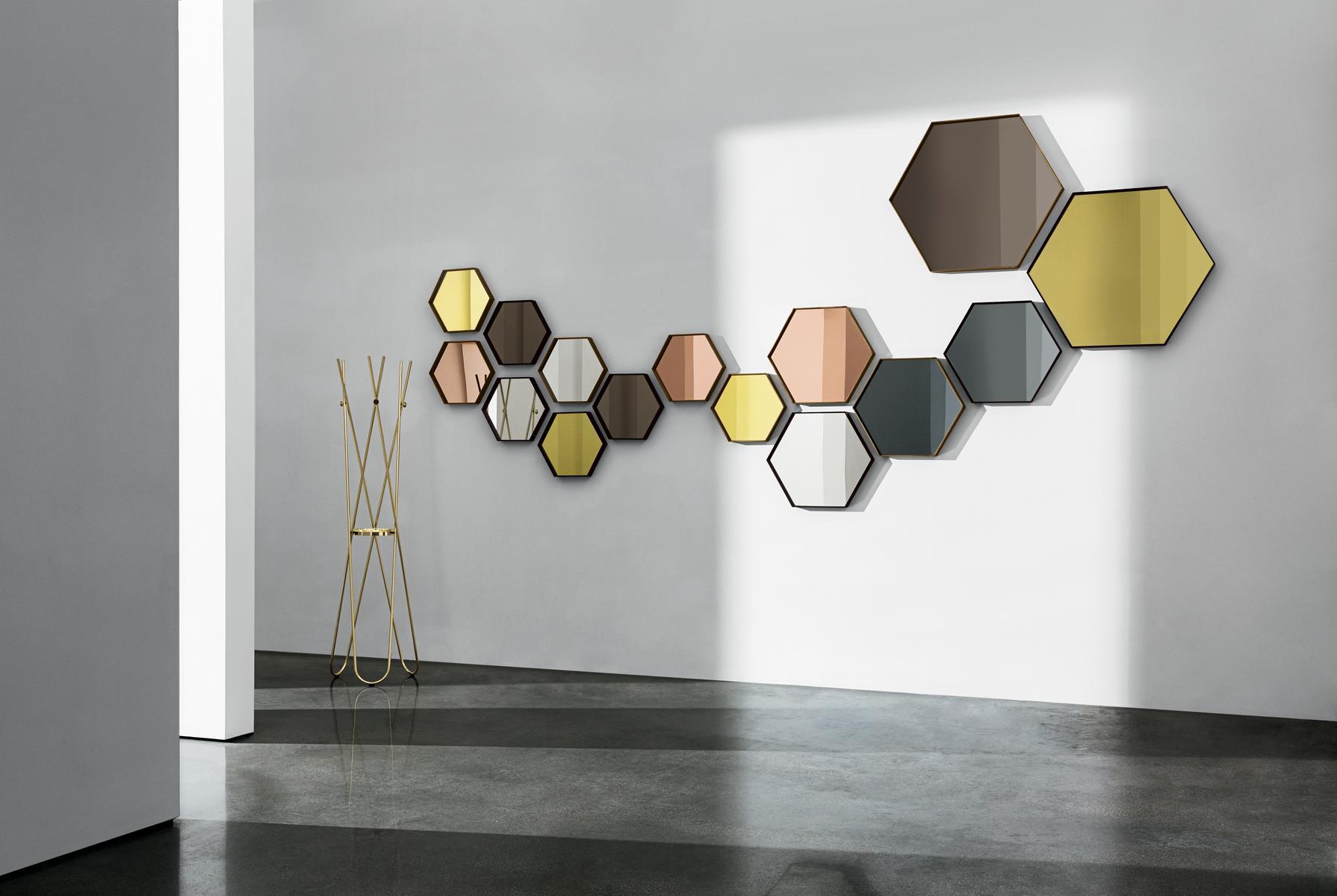 VISUAL HEXAGONAL Wall-mounted mirror