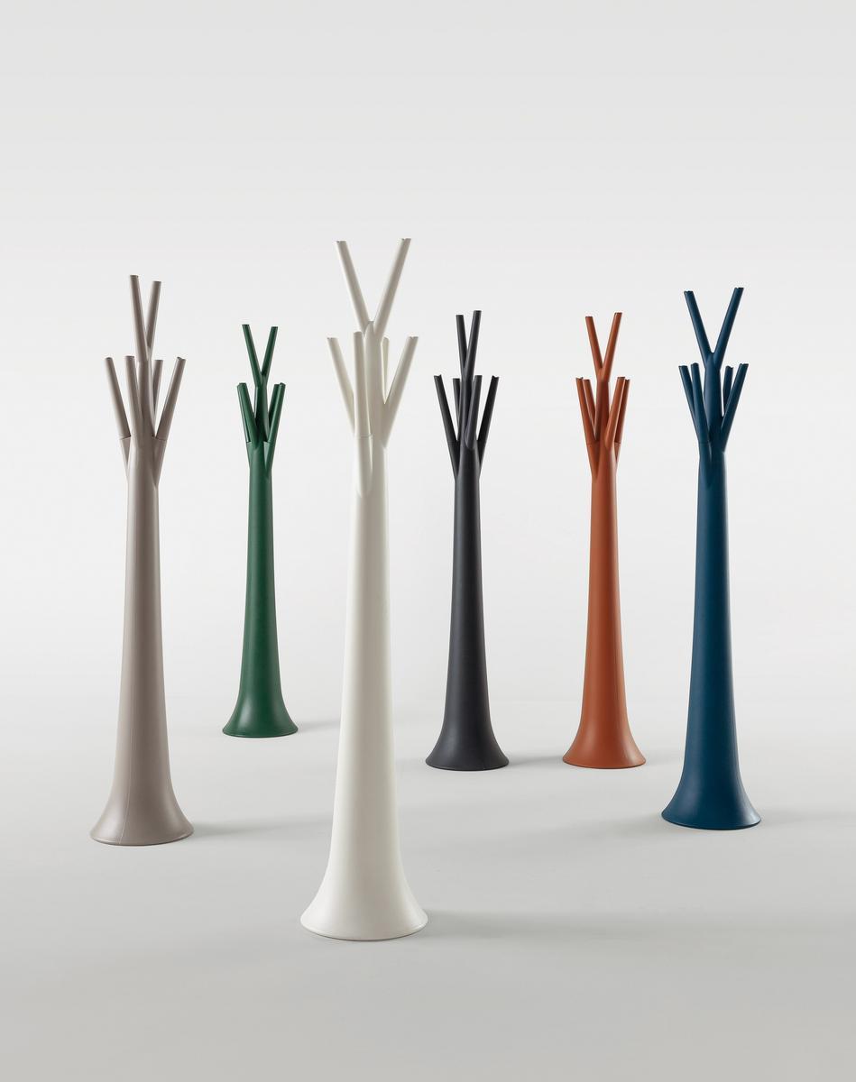 TREE Polyethylene coat stand