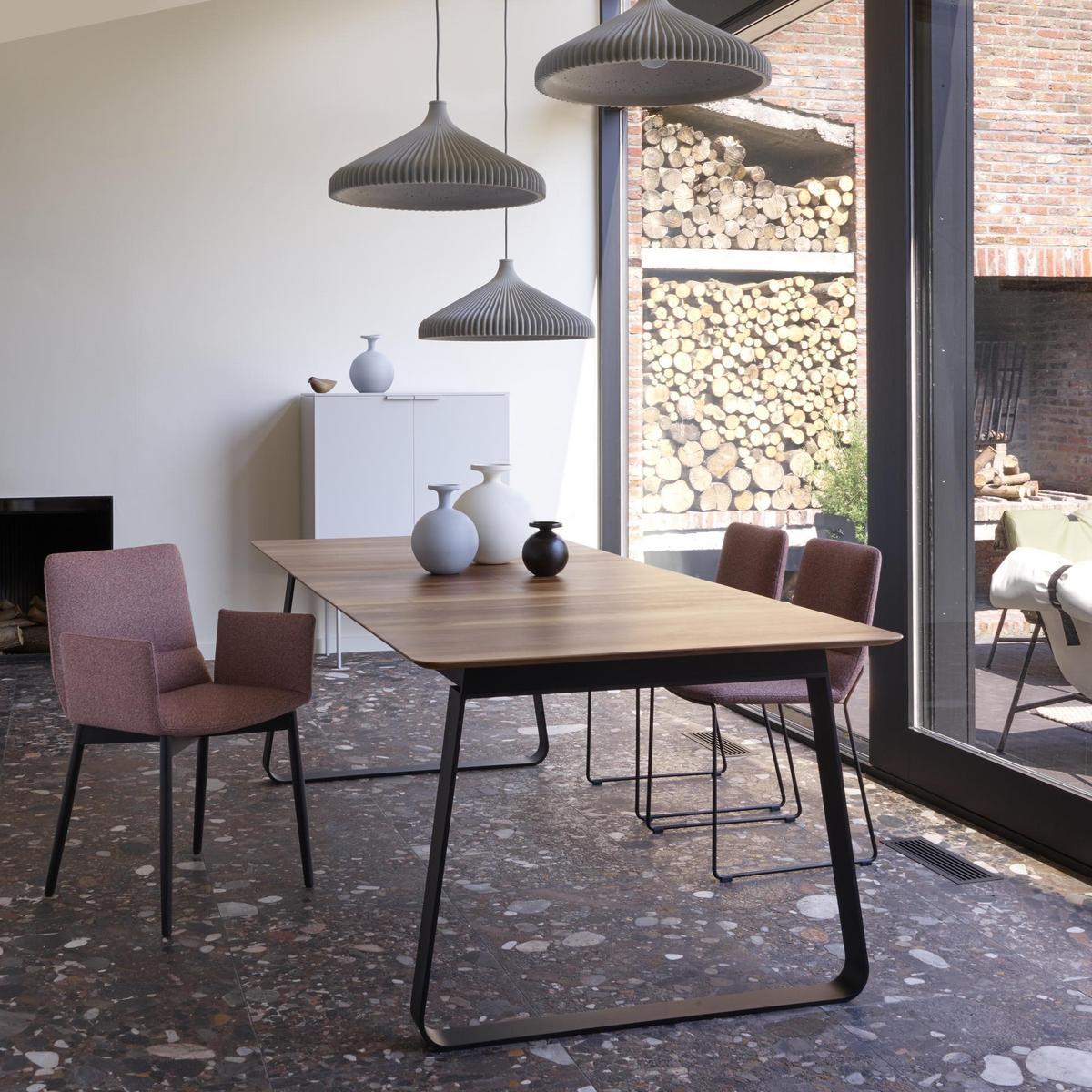BENDCHAIR Upholstered fabric chair with removable cover with armrests
