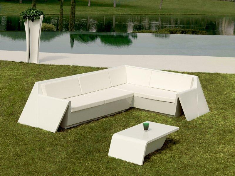 REST Modular sectional garden sofa