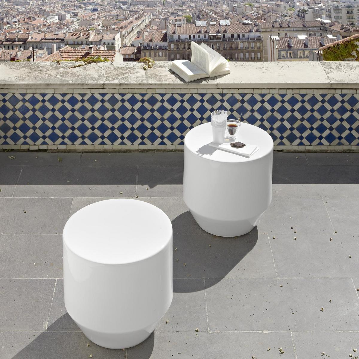 SOIXANTE 3 Round glazed porcelain stoneware garden side table