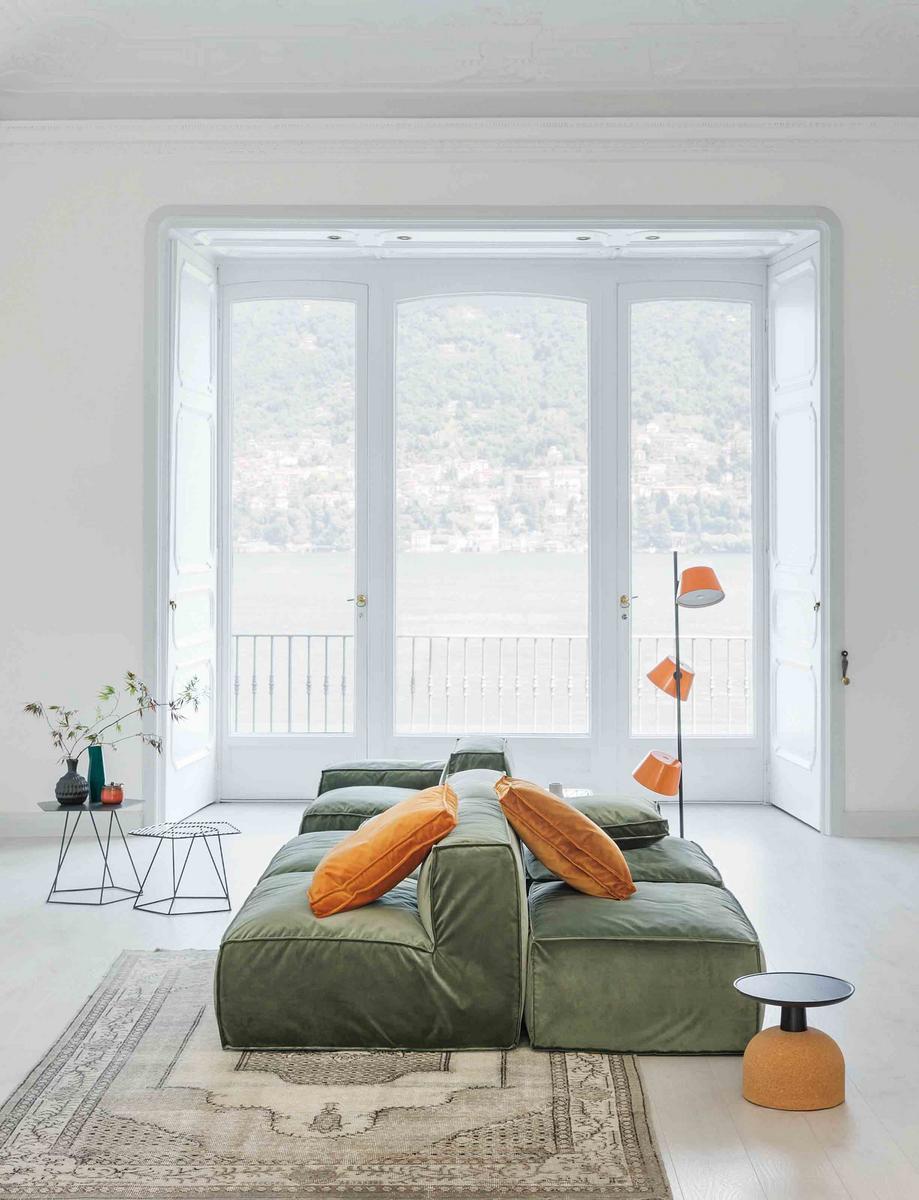 PEANUT Sectional sofa